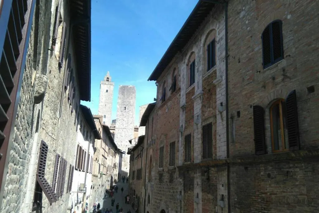 Central Apartment San Gimignano Italia