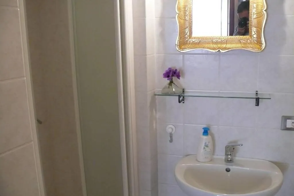 Central Apartment San Gimignano