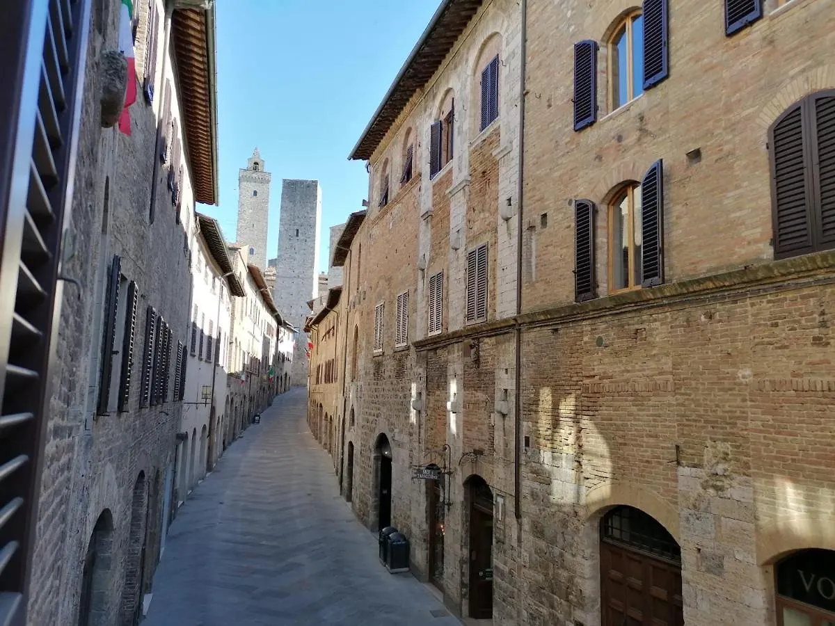 Central Apartment San Gimignano Italia
