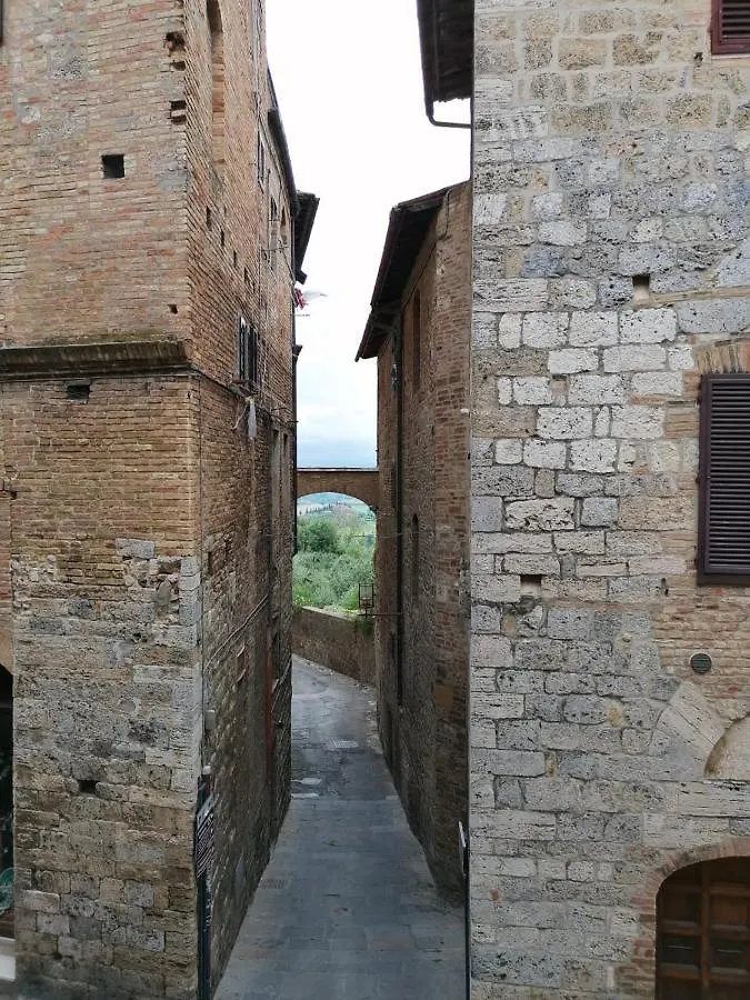Central Apartment San Gimignano Italia